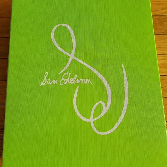 Sam Edelman Velvet Platform Heels in Prosecco - Picture 9 of 9